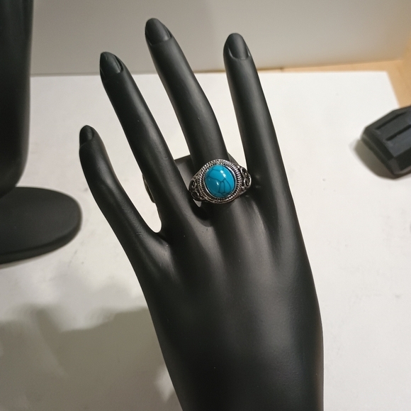 Silver Turquoise Ring - Picture 4 of 5